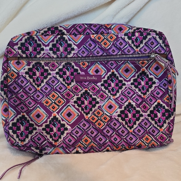Vera Bradley Handbags - Vera Bradley Dream Diamonds Purple Geometric Seat Back Organizer. EUC